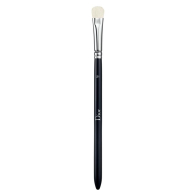 Dior Backstage Eyeshadow Shader Brush N° 21
Pennello Da Ombreggiatura Per Ombretti