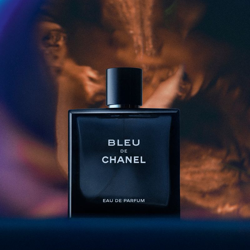 CHANEL Bleu De Chanel, Eau de Parfum Uomo, 150 ml Spray, Fragranza maschile aromatica e legnosa, Profumo intenso, seducente e intramontabile