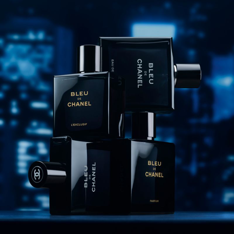 CHANEL Bleu De Chanel, Eau de Parfum Uomo, 150 ml Spray, Fragranza maschile aromatica e legnosa, Profumo intenso, seducente e intramontabile