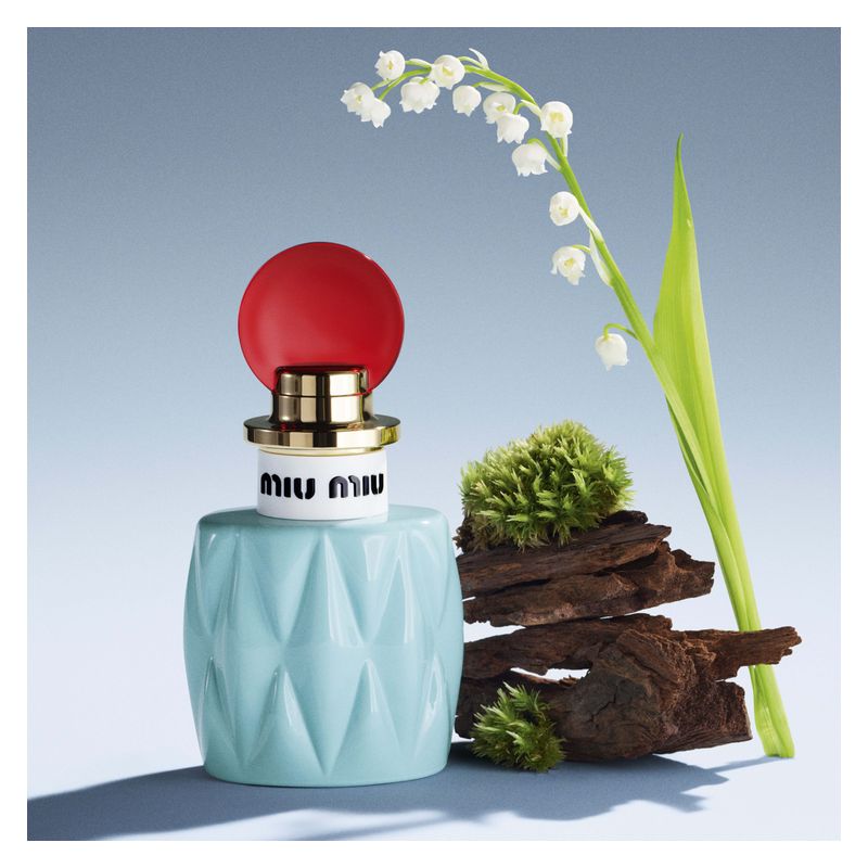 Miu Miu L'Eau de Muguet, Eau de Parfum Donna, 50 ml Spray, Fragranza Floreale Verde Muschiata, Profumo femminile fresco e sofisticato Miu Miu L'Eau de Muguet, Eau de Parfum Donna, 50 ml Spray, Fragranza Floreale Verde Muschiata, Profumo femminile fresco e sofisticato