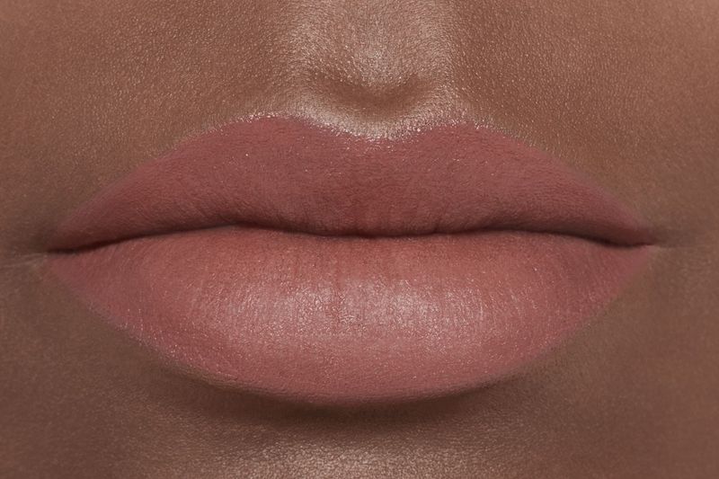 CHANEL Rouge Allure Velvet, Rossetto Vellutato Luminoso, 3.5 g, Colore 62 Libre, Effetto Mat, Lunga Tenuta, Comfortevole, Make-Up Labbra Donna