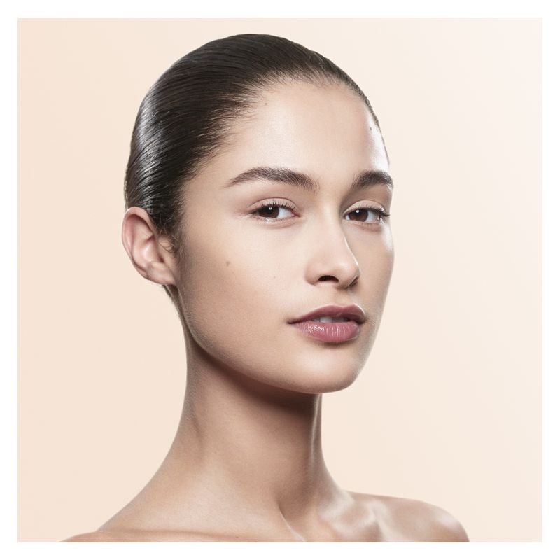 Armani Luminous Silk Foundation, Fondotinta Fluido Effetto Seta, 30 ml, Tonalità 6 Golden Beige, Coprenza Media Modulabile, Finish Luminoso Donna