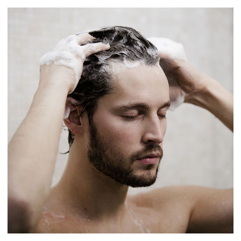 Sisley Hair Rituel Soin Lavant Disciplinant, Shampoo Lisciante Anticrespo, 200 ml, con Olio di Macadamia per Capelli Indisciplinati, Effetto Seta Sisley Hair Rituel Soin Lavant Disciplinant, Shampoo Lisciante Anticrespo, 200 ml, con Olio di Macadamia per Capelli Indisciplinati, Effetto Seta