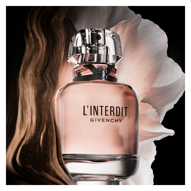 Givenchy L'Interdit, Eau de Parfum Donna, 80 ml Spray, Profumo Floreale Legnoso con Fiori Bianchi, Vetiver e Patchouli, Intenso e Audace Givenchy L'Interdit, Eau de Parfum Donna, 80 ml Spray, Profumo Floreale Legnoso con Fiori Bianchi, Vetiver e Patchouli, Intenso e Audace