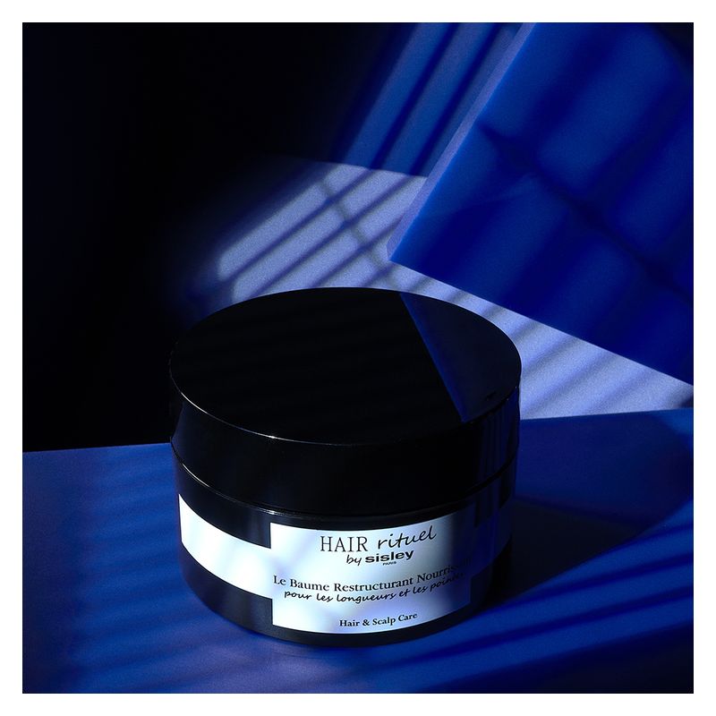 Sisley Hair Rituel Le Baume Restructurant Nourrissant, Balsamo Pre-Shampoo Riparatore, Trattamento Nutriente per Capelli Secchi e Danneggiati, 125 g Sisley Hair Rituel Le Baume Restructurant Nourrissant, Balsamo Pre-Shampoo Riparatore, Trattamento Nutriente per Capelli Secchi e Danneggiati, 125 g
