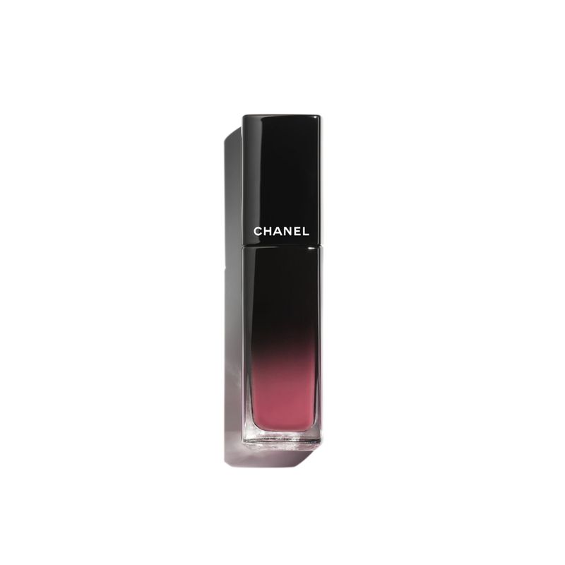 CHANEL Rouge Allure Laque, Rossetto Fluido Brillante, 64 Exigence, 5,5 ml, Lunga Tenuta, Finish Satinato, Idratante e Resistente all'Acqua CHANEL Rouge Allure Laque, Rossetto Fluido Brillante, 64 Exigence, 5,5 ml, Lunga Tenuta, Finish Satinato, Idratante e Resistente all'Acqua