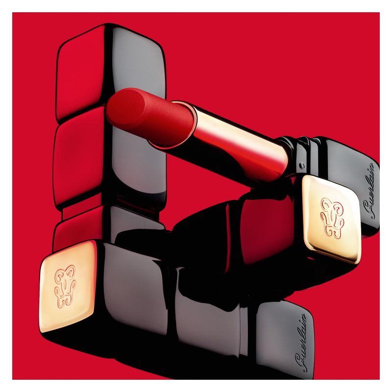 Guerlain KissKiss Tender Matte, Rossetto Matte Luminoso Donna, 2.8 g, 770 Desire Red, Comfort 16 Ore, Lunga Tenuta, Make-up Labbra Effetto Velluto