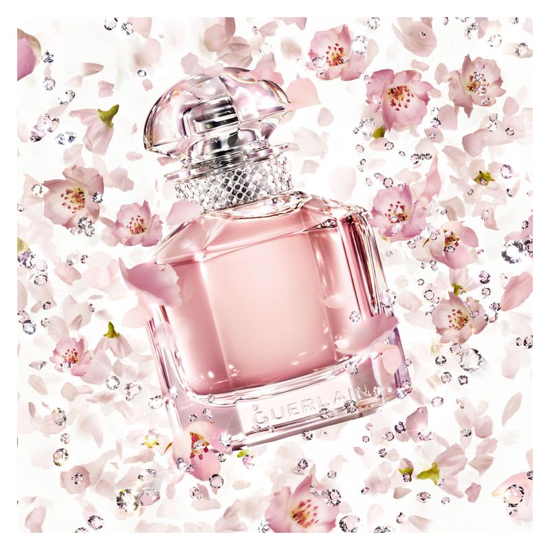 Guerlain Mon Guerlain Sparkling Bouquet, Eau de Parfum Donna, 30 ml Spray, Fragranza Floreale Fresca Fruttata, Profumo femminile luminoso e radioso Guerlain Mon Guerlain Sparkling Bouquet, Eau de Parfum Donna, 30 ml Spray, Fragranza Floreale Fresca Fruttata, Profumo femminile luminoso e radioso