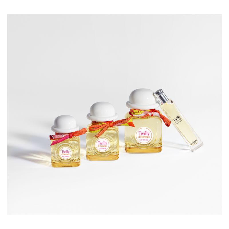 Hermès Twilly Eau Ginger, Eau de Parfum Donna, 30 ml Spray, Profumo Floreale Legnoso Speziato, Fragranza allo Zenzero Candito, Peonia e Legno di Cedro Hermès Twilly Eau Ginger, Eau de Parfum Donna, 30 ml Spray, Profumo Floreale Legnoso Speziato, Fragranza allo Zenzero Candito, Peonia e Legno di Cedro