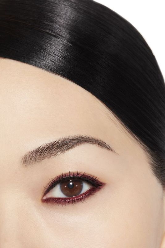 CHANEL Stylo Yeux Waterproof, Eyeliner Lunga Tenuta Donna, 0.3 g, 928 Eros, Matita Occhi Waterproof Retraibile con Temperino per uno Sguardo Intenso CHANEL Stylo Yeux Waterproof, Eyeliner Lunga Tenuta Donna, 0.3 g, 928 Eros, Matita Occhi Waterproof Retraibile con Temperino per uno Sguardo Intenso