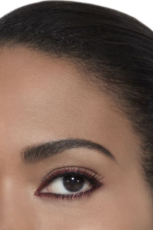 CHANEL Stylo Yeux Waterproof, Eyeliner Lunga Tenuta Donna, 0.3 g, 928 Eros, Matita Occhi Waterproof Retraibile con Temperino per uno Sguardo Intenso CHANEL Stylo Yeux Waterproof, Eyeliner Lunga Tenuta Donna, 0.3 g, 928 Eros, Matita Occhi Waterproof Retraibile con Temperino per uno Sguardo Intenso