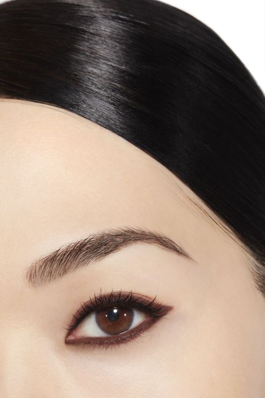 CHANEL Stylo Yeux Waterproof, Stilo Occhi a Lunga Tenuta, 943 Brun Agapé, 0.3 g, Eyeliner Donna, Retraibile con Temperamatite, Resistente all'acqua