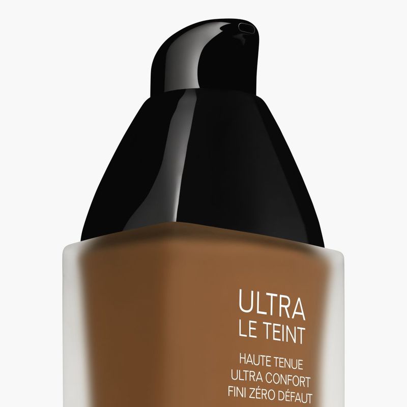 CHANEL Ultra Le Teint Fluide, Fondotinta Fluido Donna, 30 ml, Colore B140, Lunga Tenuta, Effetto Opaco Luminoso, Fondotinta ad alta coprenza