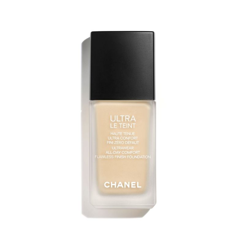 CHANEL Ultra Le Teint Fluide, Fondotinta Fluido Lunga Tenuta, Donna, 30 ml, Colore BD21, Finish Opaco Luminoso, per Pelle da Normale a Grassa CHANEL Ultra Le Teint Fluide, Fondotinta Fluido Lunga Tenuta, Donna, 30 ml, Colore BD21, Finish Opaco Luminoso, per Pelle da Normale a Grassa