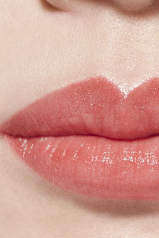 CHANEL Rouge Coco Baume, Balsamo Labbra Idratante Colorato, 916 Flirty Coral, 3 g, Intensità su misura, Trattamento labbra colorato effetto luminoso CHANEL Rouge Coco Baume, Balsamo Labbra Idratante Colorato, 916 Flirty Coral, 3 g, Intensità su misura, Trattamento labbra colorato effetto luminoso