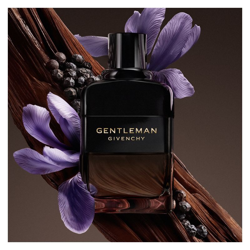Givenchy Gentleman Eau de Parfum Boisèe, Eau de Parfum Uomo, 100 ml Spray, Profumo maschile legnoso-floreale speziato per un uomo passionale Givenchy Gentleman Eau de Parfum Boisèe, Eau de Parfum Uomo, 100 ml Spray, Profumo maschile legnoso-floreale speziato per un uomo passionale