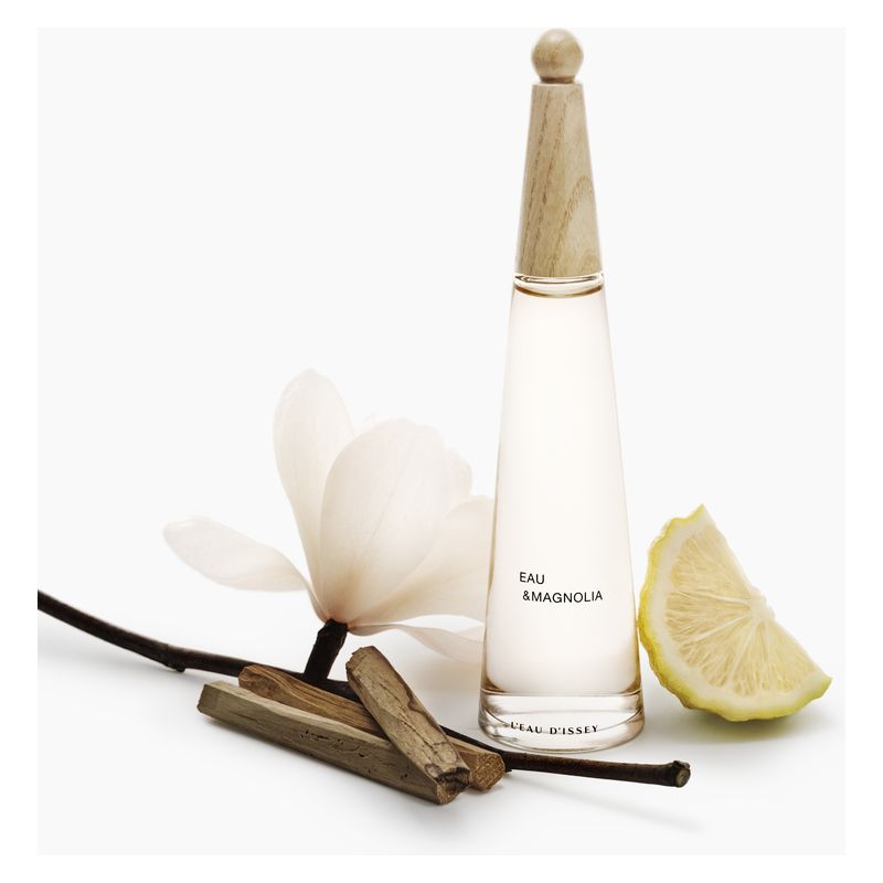 Issey Miyake L'Eau d'Issey Eau & Magnolia, Eau de Toilette Intense Donna, 100 ml Spray, Fragranza Floreale Acquatica, Profumo femminile luminoso Issey Miyake L'Eau d'Issey Eau & Magnolia, Eau de Toilette Intense Donna, 100 ml Spray, Fragranza Floreale Acquatica, Profumo femminile luminoso