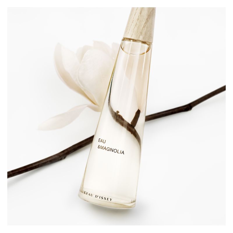 Issey Miyake L'Eau d'Issey Eau & Magnolia, Eau de Toilette Intense Donna, 100 ml Spray, Fragranza Floreale Acquatica, Profumo femminile luminoso Issey Miyake L'Eau d'Issey Eau & Magnolia, Eau de Toilette Intense Donna, 100 ml Spray, Fragranza Floreale Acquatica, Profumo femminile luminoso