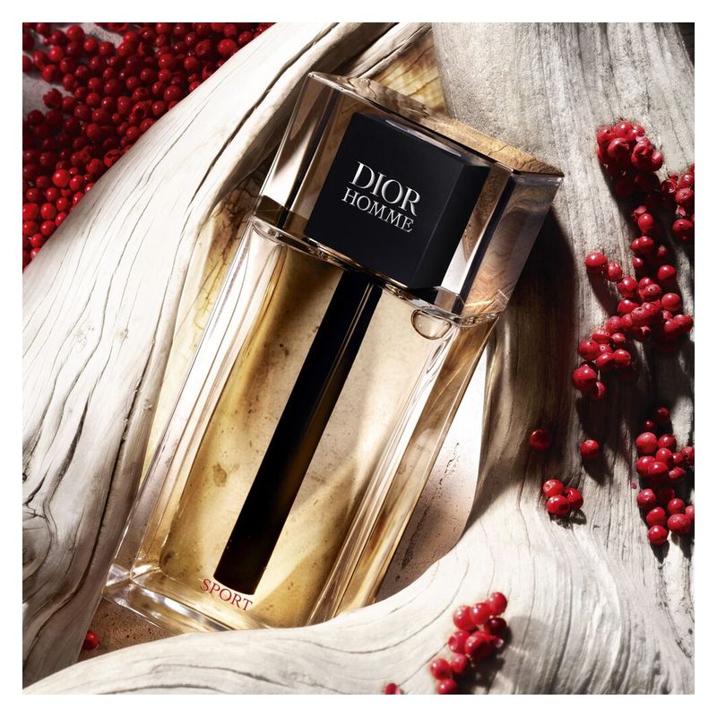 Dior Homme Sport, Eau de Toilette Uomo, 125 ml Spray, Fragranza Fresca, Legnosa e Speziata, Profumo Maschile Agrumato e Ambrato di Lunga Durata