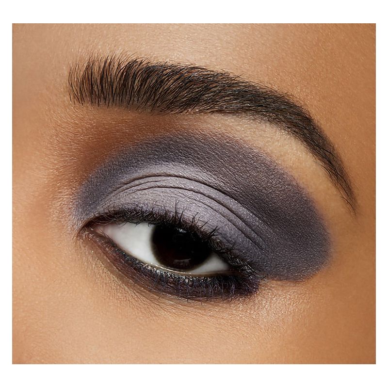 MAC Eye Shadow, Ombretto in Polvere Compatta Colore SCENE, 1.5 g, Finish Satinato, Alta Pigmentazione, Lunga Tenuta per Make-up Occhi Professionale MAC Eye Shadow, Ombretto in Polvere Compatta Colore SCENE, 1.5 g, Finish Satinato, Alta Pigmentazione, Lunga Tenuta per Make-up Occhi Professionale