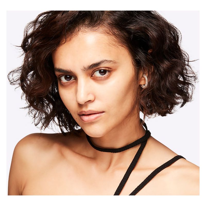 MAC Studio Fix 24-Hour Smooth Wear Concealer, Correttore Fluido Lunga Tenuta, NC40, 7 ml, Finish Opaco Naturale, Coprenza Modulabile da Media a Totale MAC Studio Fix 24-Hour Smooth Wear Concealer, Correttore Fluido Lunga Tenuta, NC40, 7 ml, Finish Opaco Naturale, Coprenza Modulabile da Media a Totale