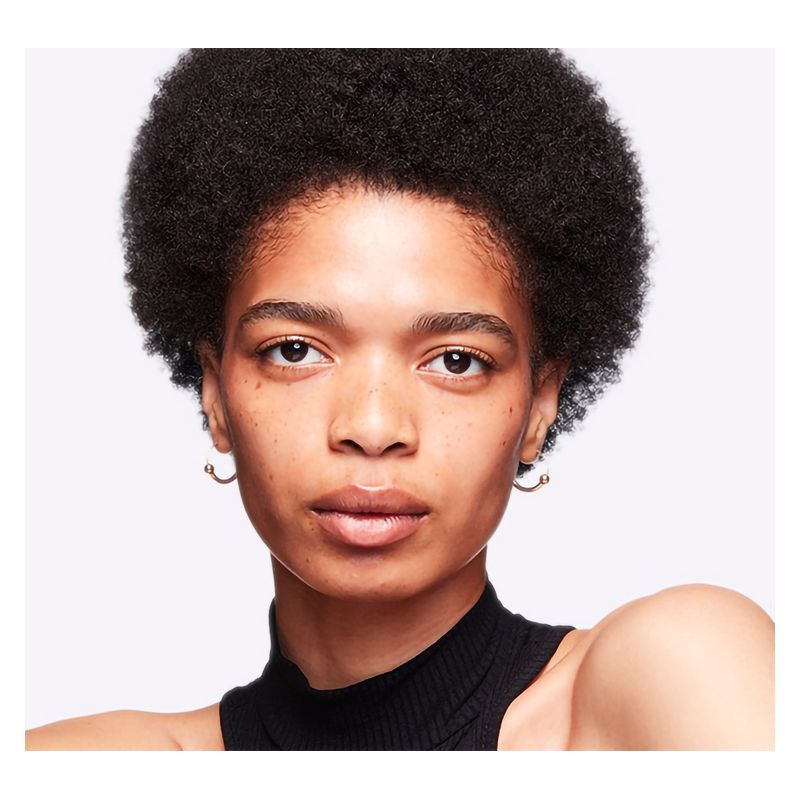 MAC Studio Fix 24-Hour Smooth Wear Concealer, Correttore Fluido Lunga Tenuta, 7 ml, Colore NC44, Coprenza media e totale, Finish opaco naturale