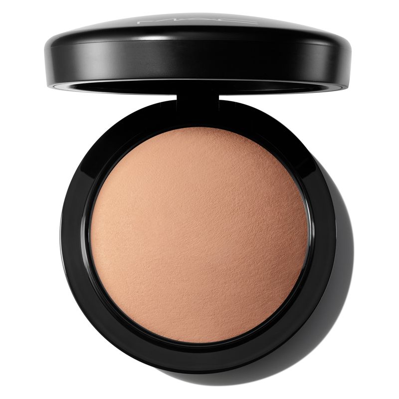 MAC Mineralize Skinfinish Natural, Cipria Minerale Compatta Donna, 10 g, Colore Medium Deep, Finish Naturale e Luminoso per il Viso MAC Mineralize Skinfinish Natural, Cipria Minerale Compatta Donna, 10 g, Colore Medium Deep, Finish Naturale e Luminoso per il Viso