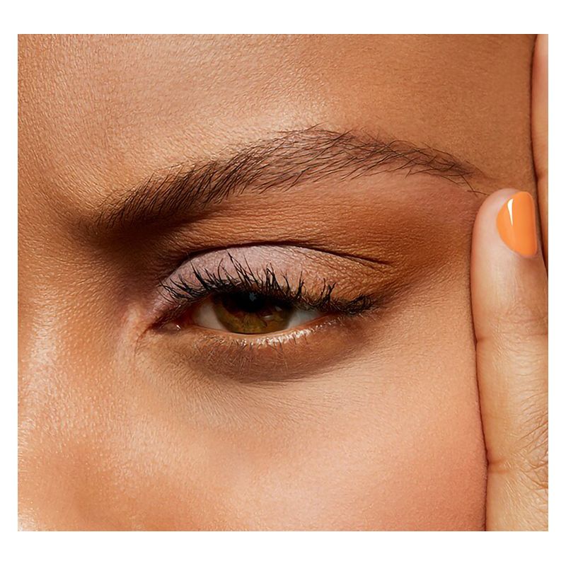 MAC Powder Kiss Soft Matte Eye Shadow, Ombretto Donna, 1.5 g, Colore FELT CUTE, Finish Soft Matte per un look sfumato e vellutato a lunga tenuta