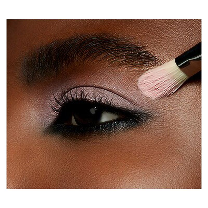 MAC Powder Kiss Soft Matte Eye Shadow, Ombretto Donna, 1.5 g, Colore FELT CUTE, Finish Soft Matte per un look sfumato e vellutato a lunga tenuta