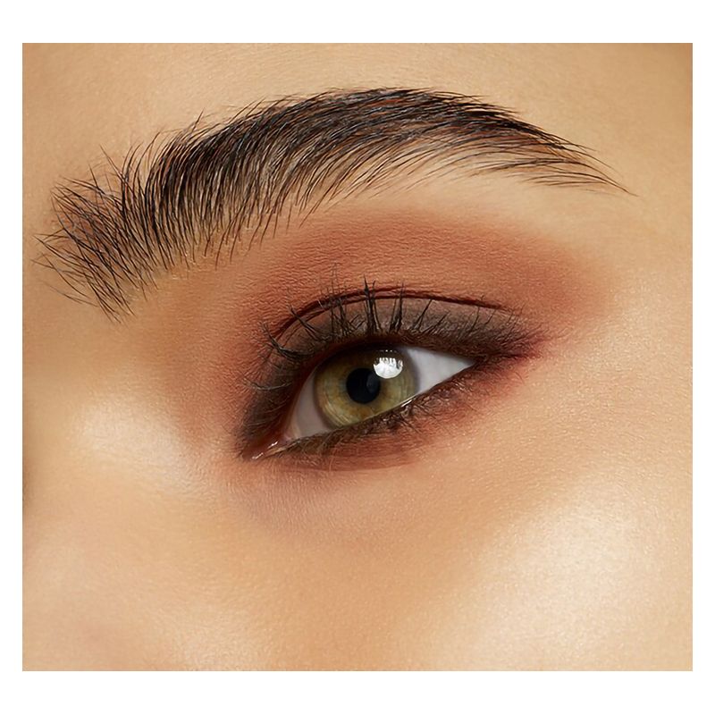 MAC Powder Kiss Soft Matte Eye Shadow, Ombretto Ricarica Pro Palette, 1.5 g, What Clout!, Finish Opaco Vellutato, Ombretto Marrone Chiaro Caldo MAC Powder Kiss Soft Matte Eye Shadow, Ombretto Ricarica Pro Palette, 1.5 g, What Clout!, Finish Opaco Vellutato, Ombretto Marrone Chiaro Caldo