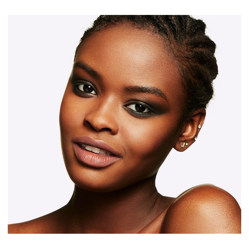 MAC Pro Longwear Concealer, Correttore Fluido Lunga Tenuta 24H, 9 ml, Colore NW45, Finish Mat Naturale, Copertura Occhiaie e Imperfezioni MAC Pro Longwear Concealer, Correttore Fluido Lunga Tenuta 24H, 9 ml, Colore NW45, Finish Mat Naturale, Copertura Occhiaie e Imperfezioni