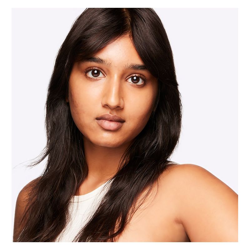 MAC Studio Fix 24-Hour Smooth Wear Concealer, Correttore Fluido Lunga Tenuta, 7 ml, Colore NC43, Copertura modulabile e finish naturale opaco MAC Studio Fix 24-Hour Smooth Wear Concealer, Correttore Fluido Lunga Tenuta, 7 ml, Colore NC43, Copertura modulabile e finish naturale opaco