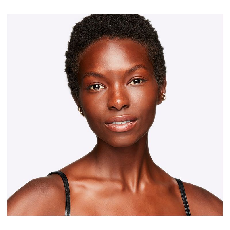 MAC Studio Fix 24-Hour Smooth Wear Concealer, Correttore Fluido Lunga Tenuta, 7 ml, Tonalità NW60, Finish Opaco Naturale e Coprenza Modulabile MAC Studio Fix 24-Hour Smooth Wear Concealer, Correttore Fluido Lunga Tenuta, 7 ml, Tonalità NW60, Finish Opaco Naturale e Coprenza Modulabile