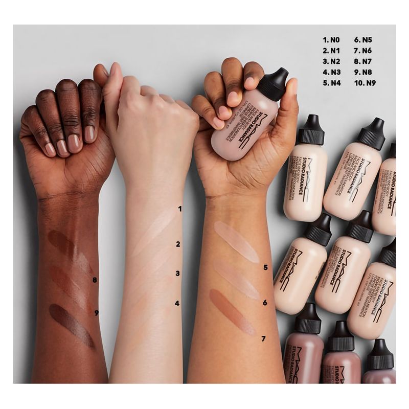 MAC Studio Radiance Face And Body Radiant Sheer Foundation - Fondotinta