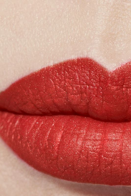 CHANEL Rouge Allure Velvet