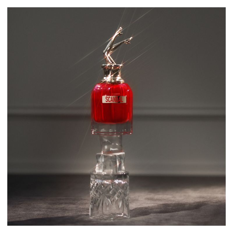 Jean Paul Gaultier Scandal Le Parfum, Eau de Parfum Intense Donna, 30 ml Spray, Profumo femminile sensuale e audace, fragranza ambrata floreale
