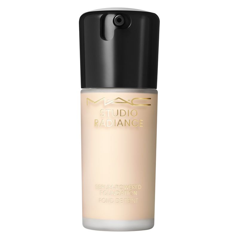 MAC Studio Radiance Serum-Powered Foundation, Fondotinta Siero Idratante, 30 ml, Colore NC11.5, Finish Luminoso, Coprenza Modulabile per Viso MAC Studio Radiance Serum-Powered Foundation, Fondotinta Siero Idratante, 30 ml, Colore NC11.5, Finish Luminoso, Coprenza Modulabile per Viso
