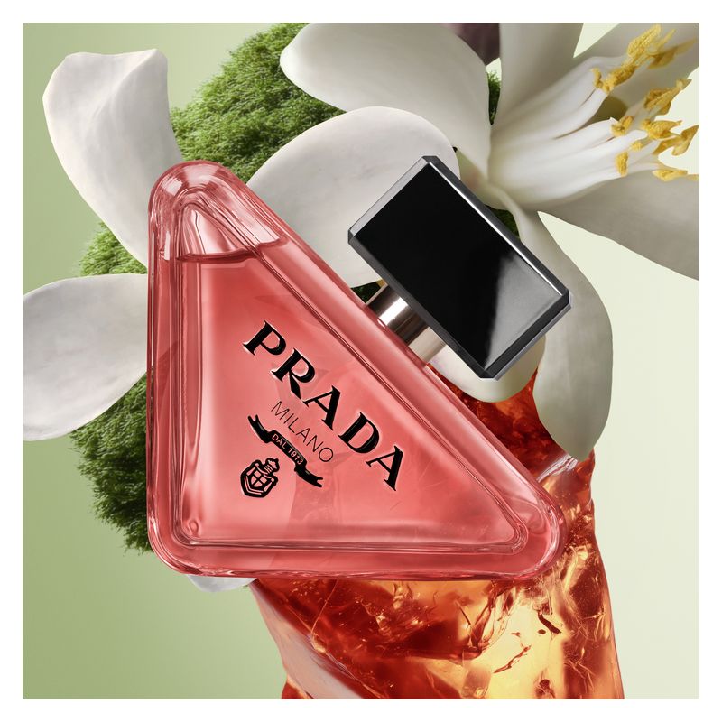 Prada Paradoxe Intense, Eau de Parfum Donna, 30 ml Spray Ricaricabile, Profumo Floreale Ambrato Legnoso Prada Paradoxe Intense, Eau de Parfum Donna, 30 ml Spray Ricaricabile, Profumo Floreale Ambrato Legnoso