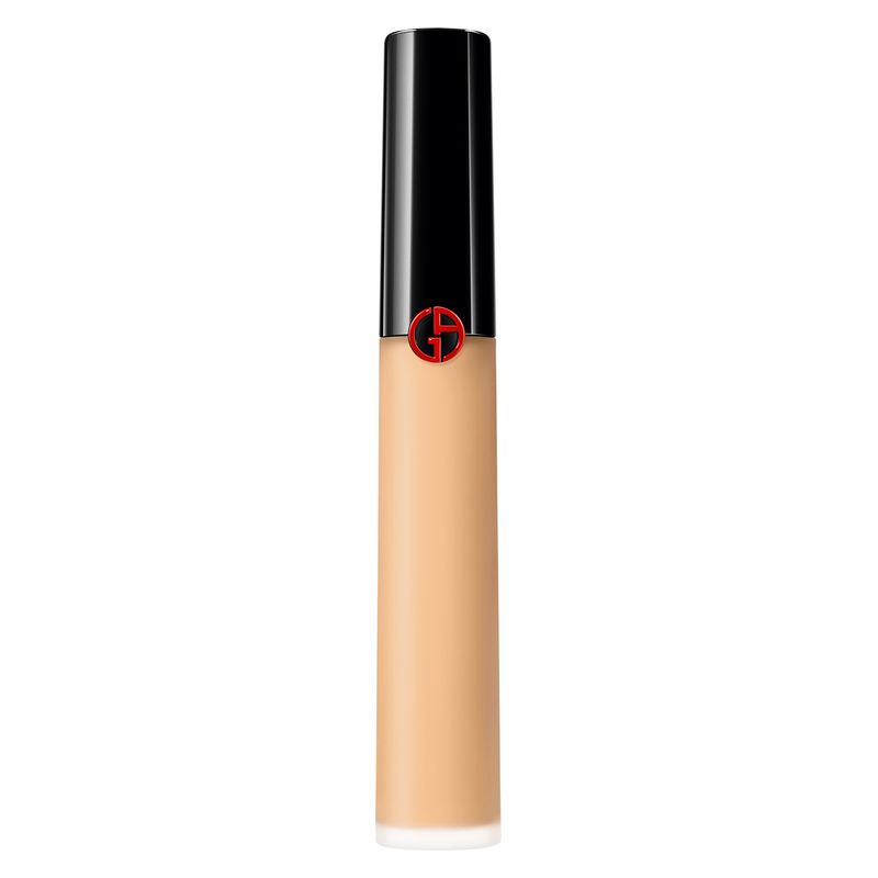 Armani POWER FABRIC + CONCEALER - Un correttore liquido a lunga tenuta e ad alta coprenza con un finish mat vellutato.