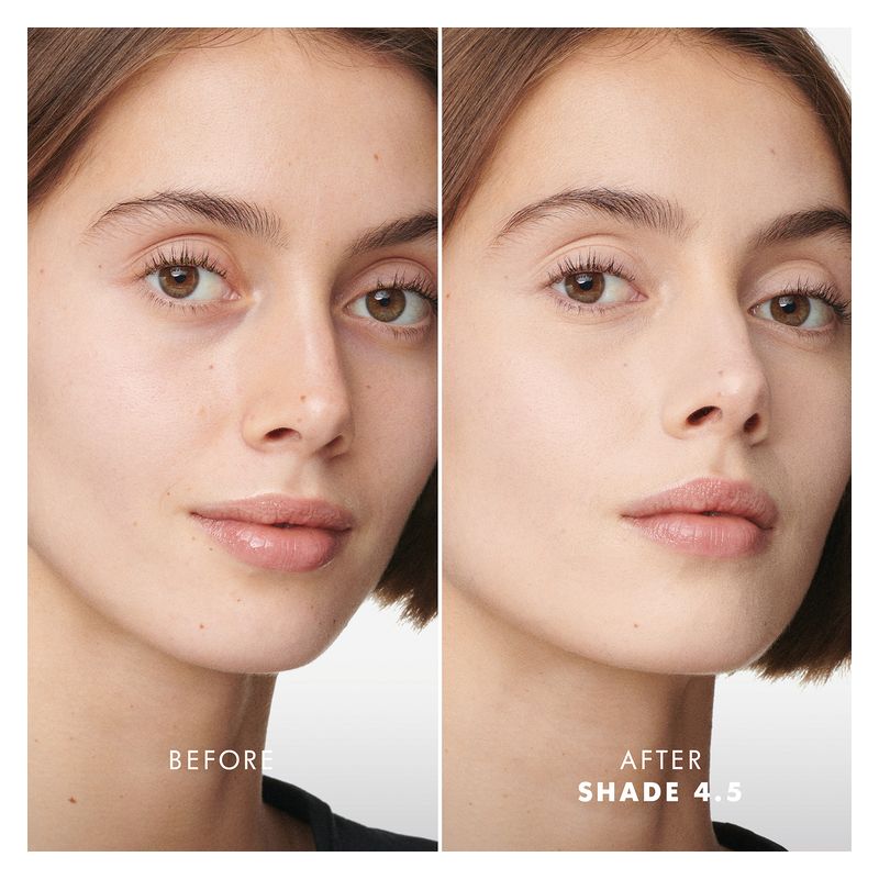 Armani POWER FABRIC + CONCEALER - Un correttore liquido a lunga tenuta e ad alta coprenza con un finish mat vellutato.