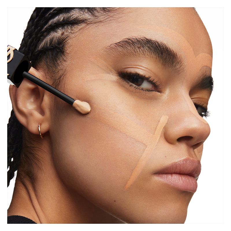 Yves Saint Laurent All Hours Precise Angles Concealer, Correttore Liquido MN7 Medium Neutral, 15 ml, Copertura Totale, Lunga Tenuta 24H, Finish Matte Luminoso