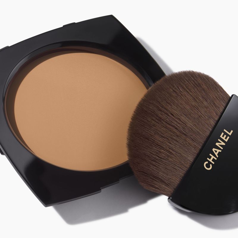 CHANEL Les Beiges Poudre Belle Mine Naturelle, Cipria Donna Effetto Luminoso, Ricarica 12 g, Colore B70