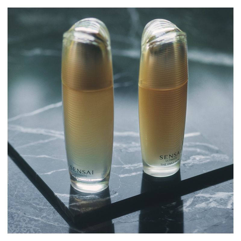 SENSAI Ultimate The Lotion II, Lozione Viso Anti-età Ricca, 125 ml, Trattamento Idratante Lussuoso Unisex, Effetto Pelle di Seta, Skincare Giapponese