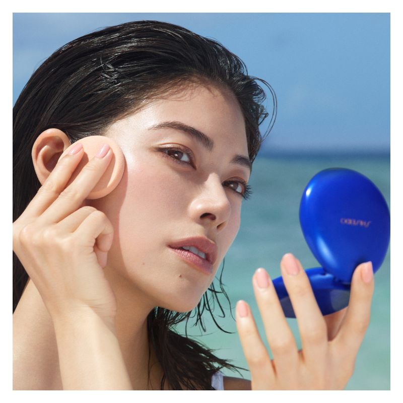 Shiseido UV PROTECTIVE COMPACT FOUNDATION SPF 30 - FONDOTINTA COMPATTO IN POLVERE