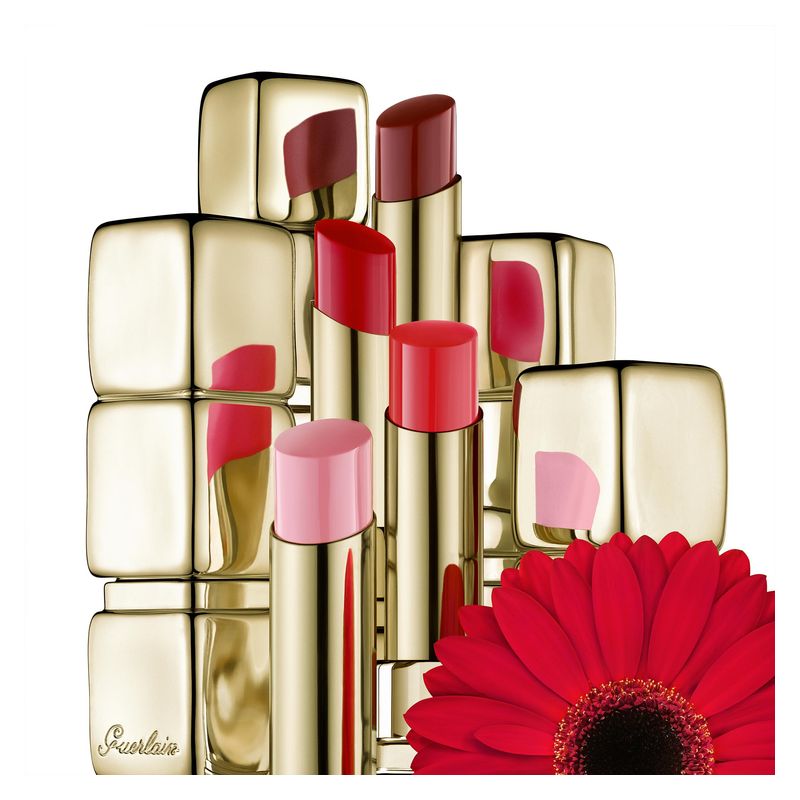 Guerlain KissKiss Shine Bloom, Rossetto Brillante Idratante Donna, 3.2 g, 319 Peach Kiss, Idratazione 24h con Acido Ialuronico e Karitè