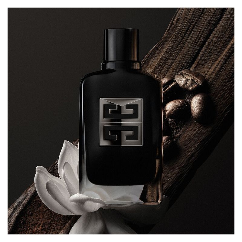Givenchy Gentleman Society Extrême, Eau de Parfum Uomo, 100 ml Spray, Profumo maschile floreale legnoso e speziato, Intenso e sofisticato