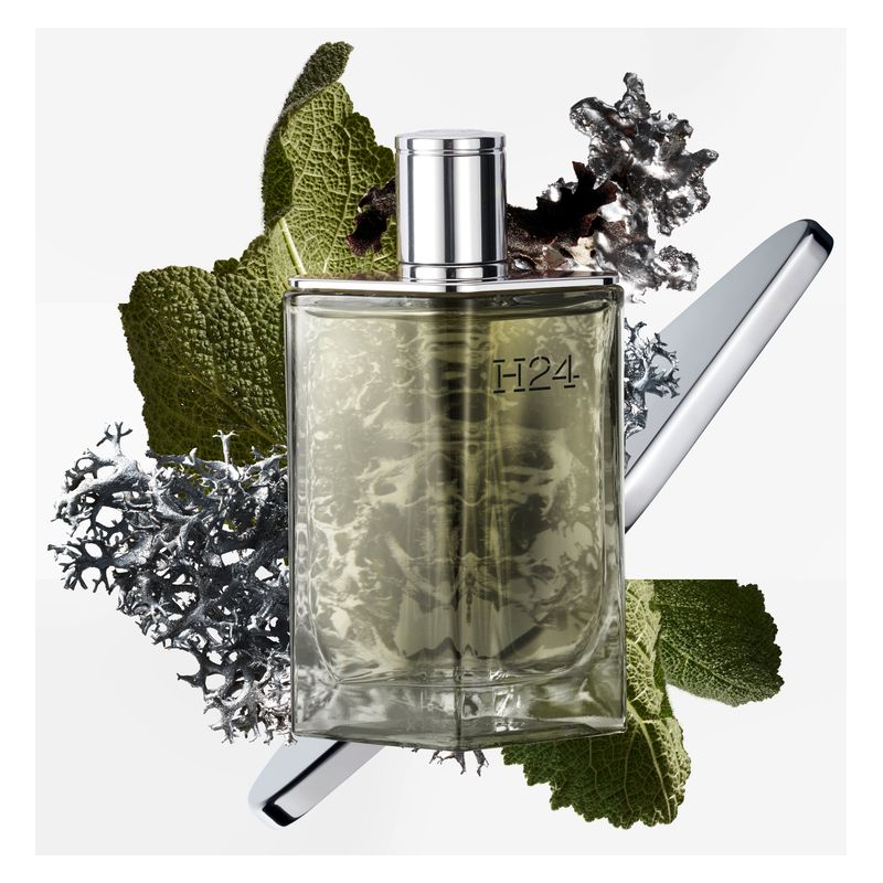 Hermès H24, Eau de Parfum Uomo, 30 ml Spray Ricaricabile, Fragranza Aromatica Legnosa, Profumo Maschile Fresco e Intenso Hermès H24, Eau de Parfum Uomo, 30 ml Spray Ricaricabile, Fragranza Aromatica Legnosa, Profumo Maschile Fresco e Intenso