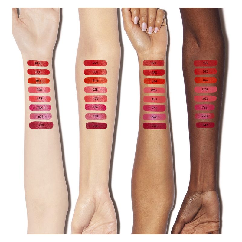 Dior Rouge Dior, Rossetto Ricaricabile Colore Couture, 240 J'adore Satin, 3.5 g, Lunga Tenuta e Trattamento Floreale Idratante per Labbra Morbide Dior Rouge Dior, Rossetto Ricaricabile Colore Couture, 240 J'adore Satin, 3.5 g, Lunga Tenuta e Trattamento Floreale Idratante per Labbra Morbide