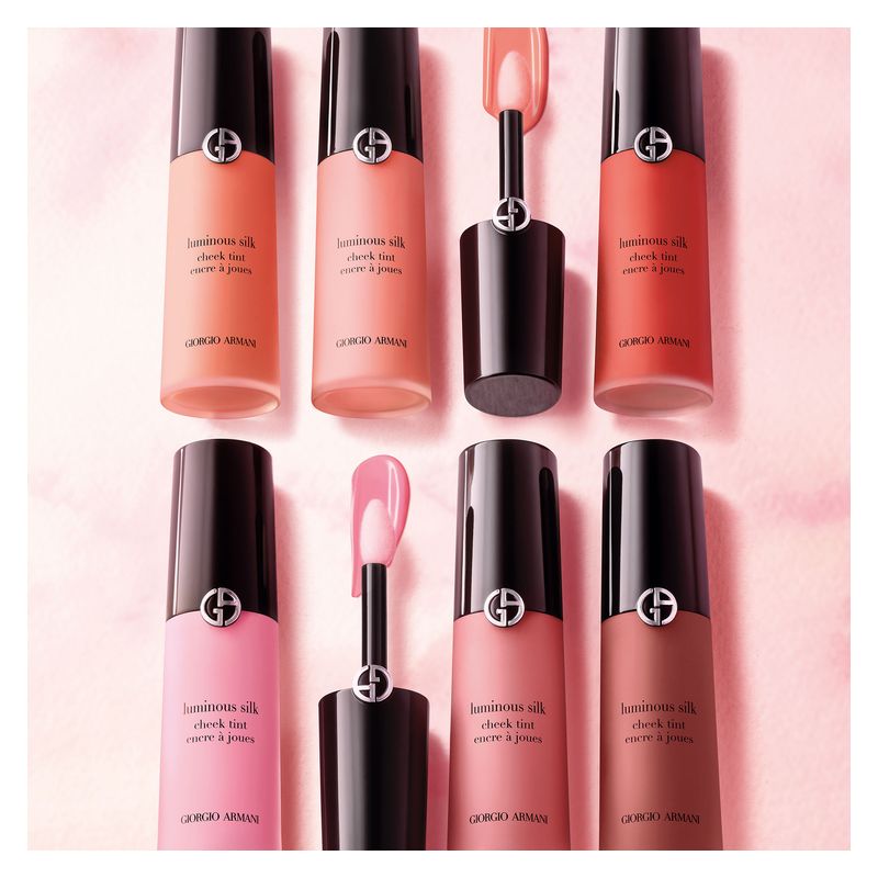 Armani Luminous Silk Cheek Tint, Blush Liquido Donna, 12 ml, 45 Flaming Red, Fard liquido effetto naturale e luminoso, Lunga tenuta Armani Luminous Silk Cheek Tint, Blush Liquido Donna, 12 ml, 45 Flaming Red, Fard liquido effetto naturale e luminoso, Lunga tenuta