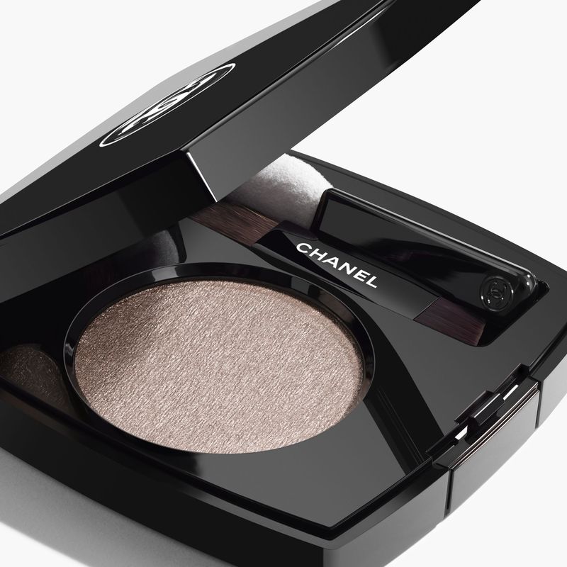 CHANEL OMBRE ESSENTIELLE